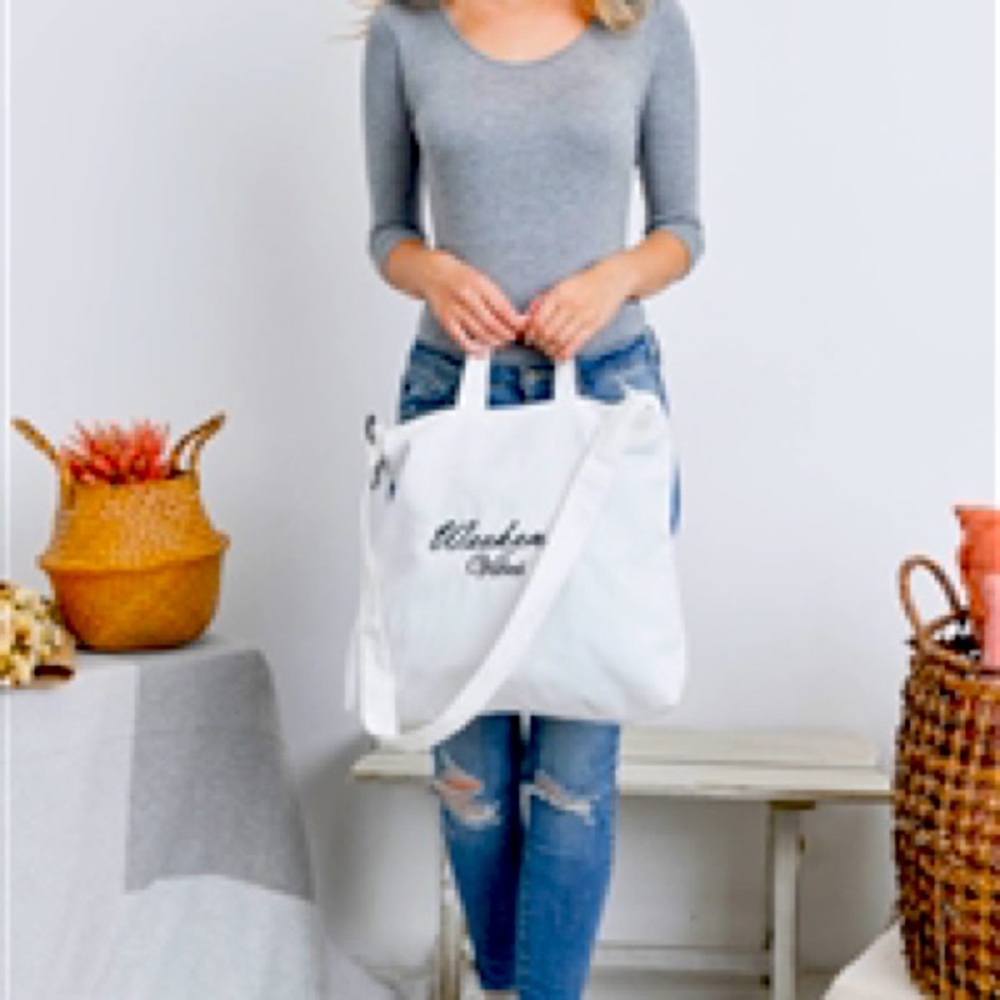 Weekend Vibes crossbody tote in White NWT